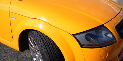 auto_amarillo2 auto_amarillo2